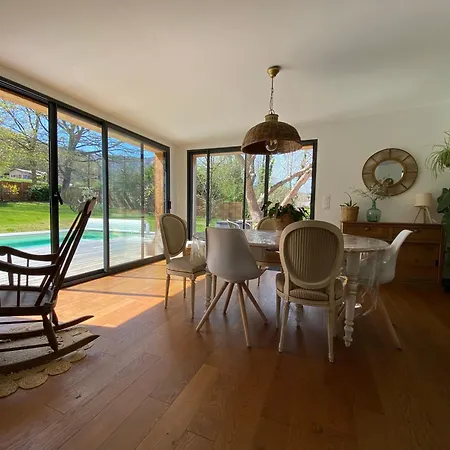 Villa Avec Piscine 3